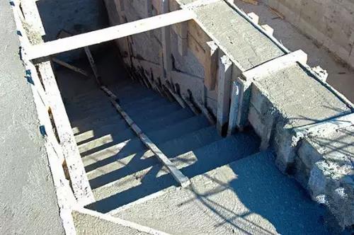 关于现浇混凝土楼梯知识你了解多少？ 